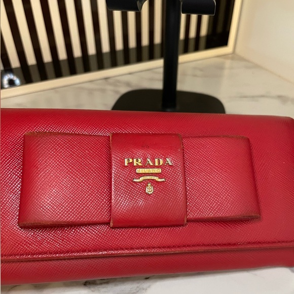 Prada Red Bow Wallet Saffiano Leather - Picture 10 of 17